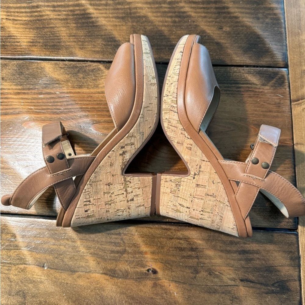 Johnston & Murphy Ashlyn Sandal tan leather w/cork sole Size9 made in Brazil - Picture 4 of 12